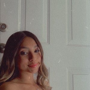 Meet your Posher, Denise